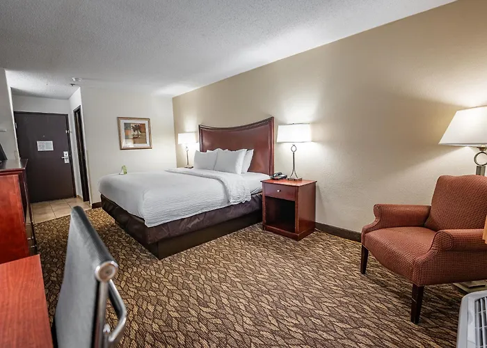 Christopher Inn And Suites